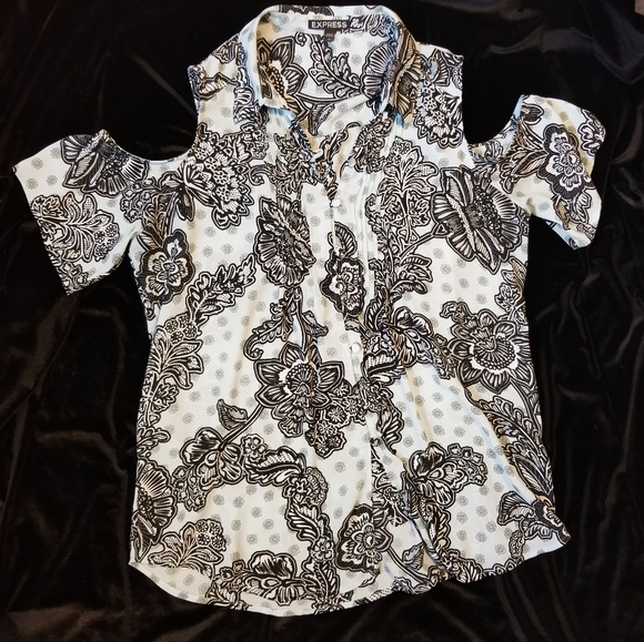 Express button up peak a boo shoulder top - Picture 2 of 5